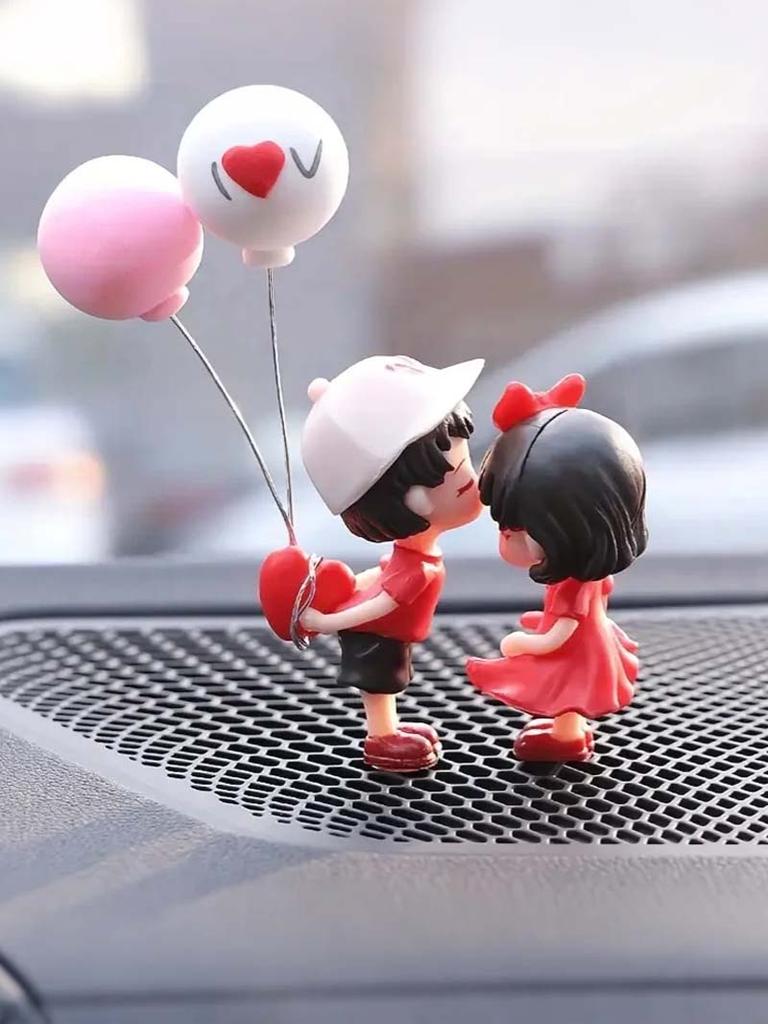 2Pc Cute Couple Car Ornaments for Girls - Suitable for Car Dashboard, Rearview Mirror & Desktop Decoration