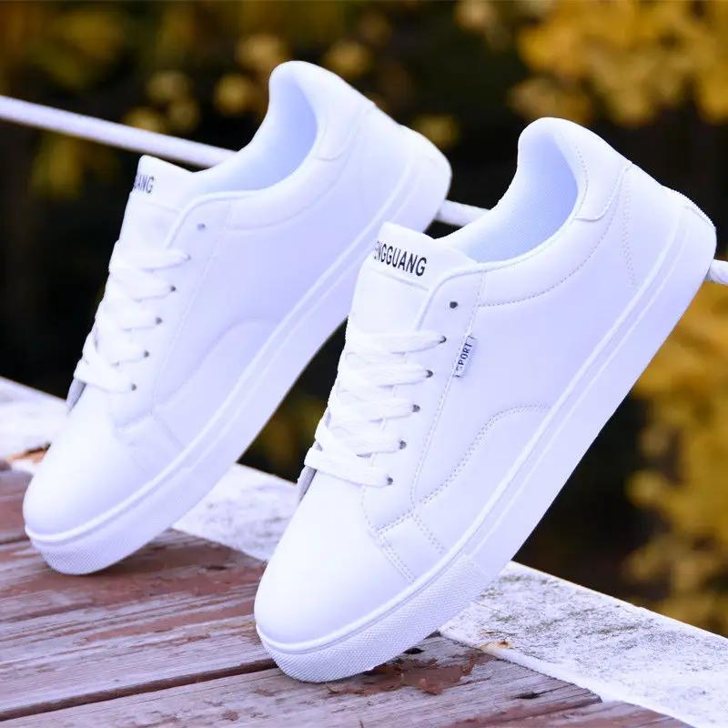 Moda Erkek Düz Ayakkabı Yeni Nefes Alabilir Katı Bağcıklı Yürüyüş Seyahat Erkek Ayakkabıları Rahat Hafif Rahat Alçak Topuklu Erkek Tenis Ayakkabısı
