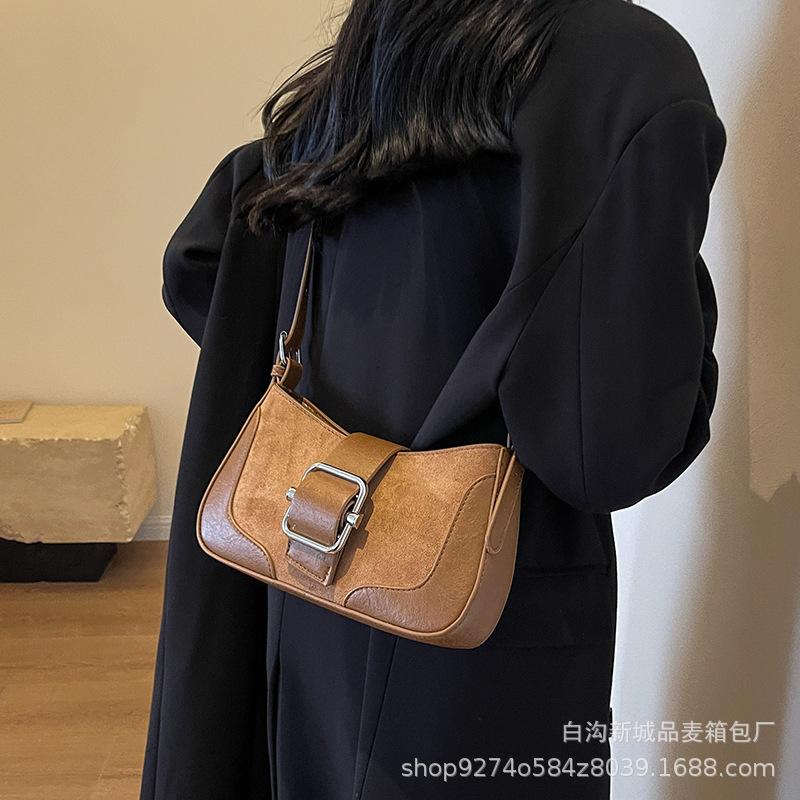 Retro Splicing Small Bag Women's 2025 New Autumn and Winter Fashion Foreign Style Shoulder Bag This Year Popular Texture Messenger Bag