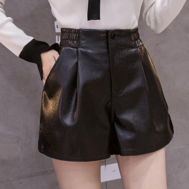 

High-Waisted A-Line Leather Bootcut Shorts for Plus Size Women - Slimming, Tummy-Covering, Warm, Pleated, Elastic Waist Skirt. S чёрный