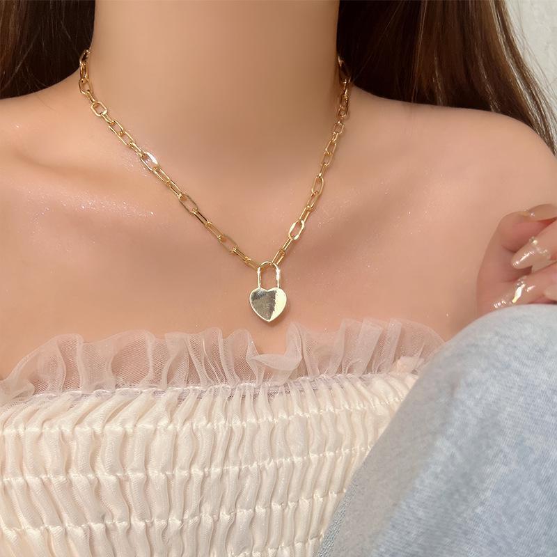 Elegant Gold Beaded Necklace for Women - 2024 Clavicle Chain, Luxury Neck Accessory