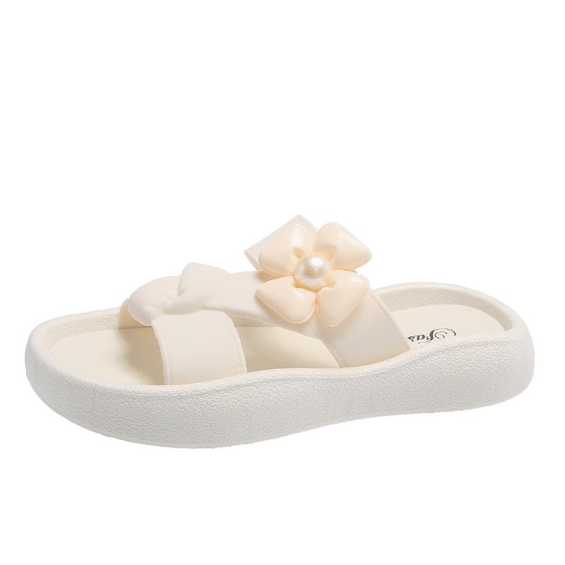 Pearl Flower Slippers Women's New Summer Versatile Women's Flat Bottom Non-slip Thick Bottom Outer Wear Student Fashion Beach Sandals