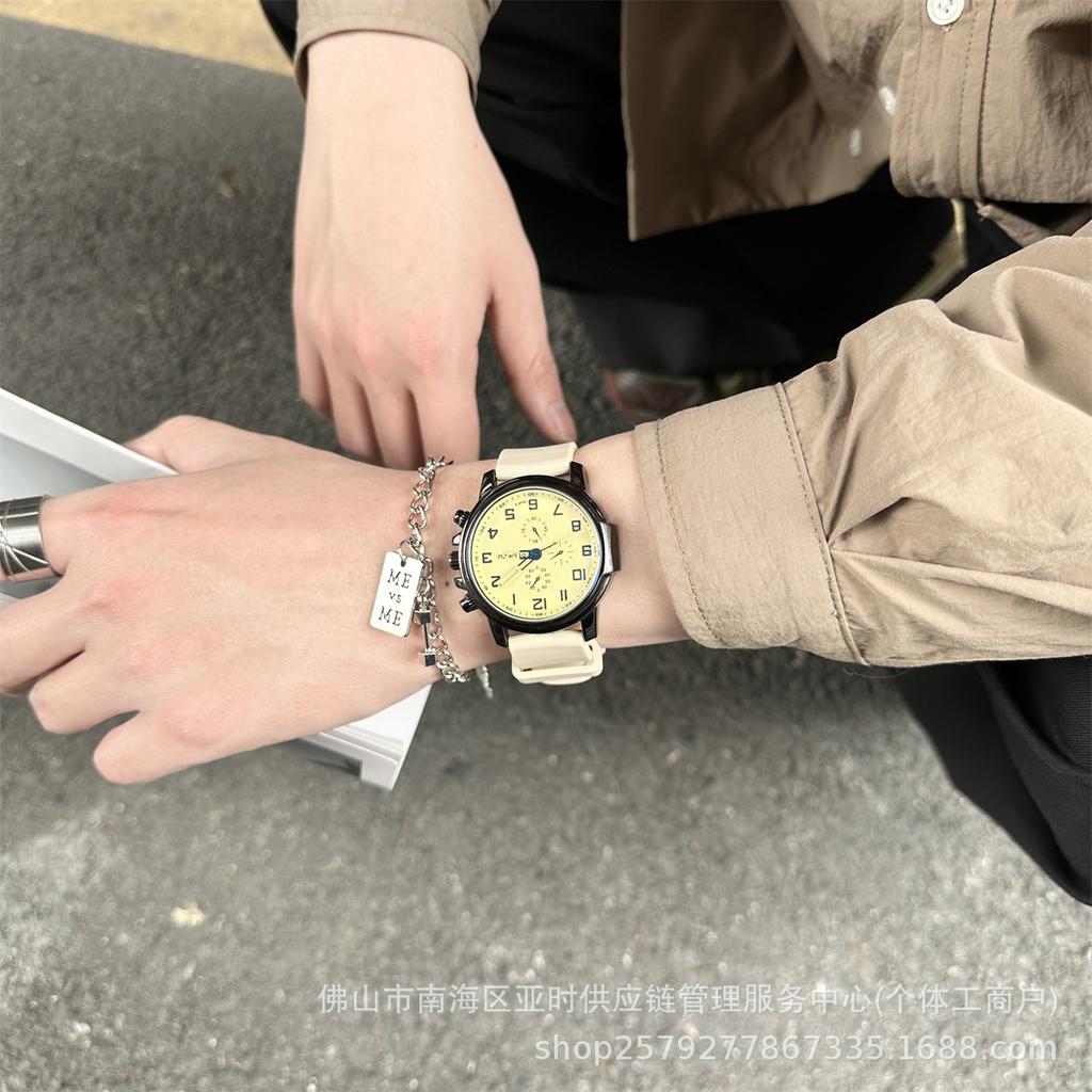 Watch High Junior High School Student Party Fashion Men'S Watch Women'S Waterproof Silicone Large Dial Supply Table