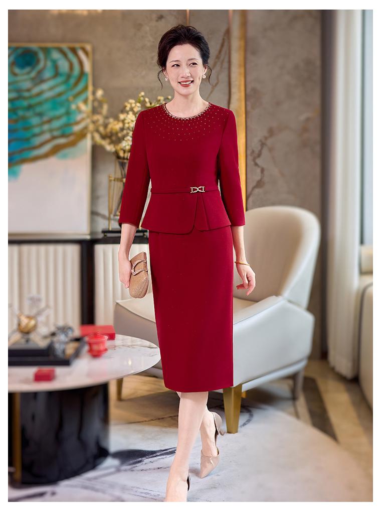Spring 2026 High-End Mother-in-Law Dress: Stylish and Fashionable Formal Attire for Middle-Aged Women