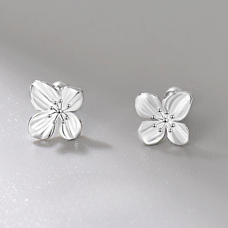 925 Silver Flower Stud Earrings for Girls Korean Screw Ear Bone Nail Ladies Piercing Jewelry Lily Design
