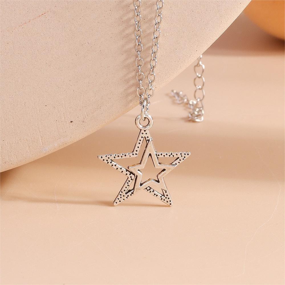Zinc Zinc Alloy Star Pendant Necklace Hollow Choker Korean Clavicle Chain Vintage Pentagram Necklace  Jewelry