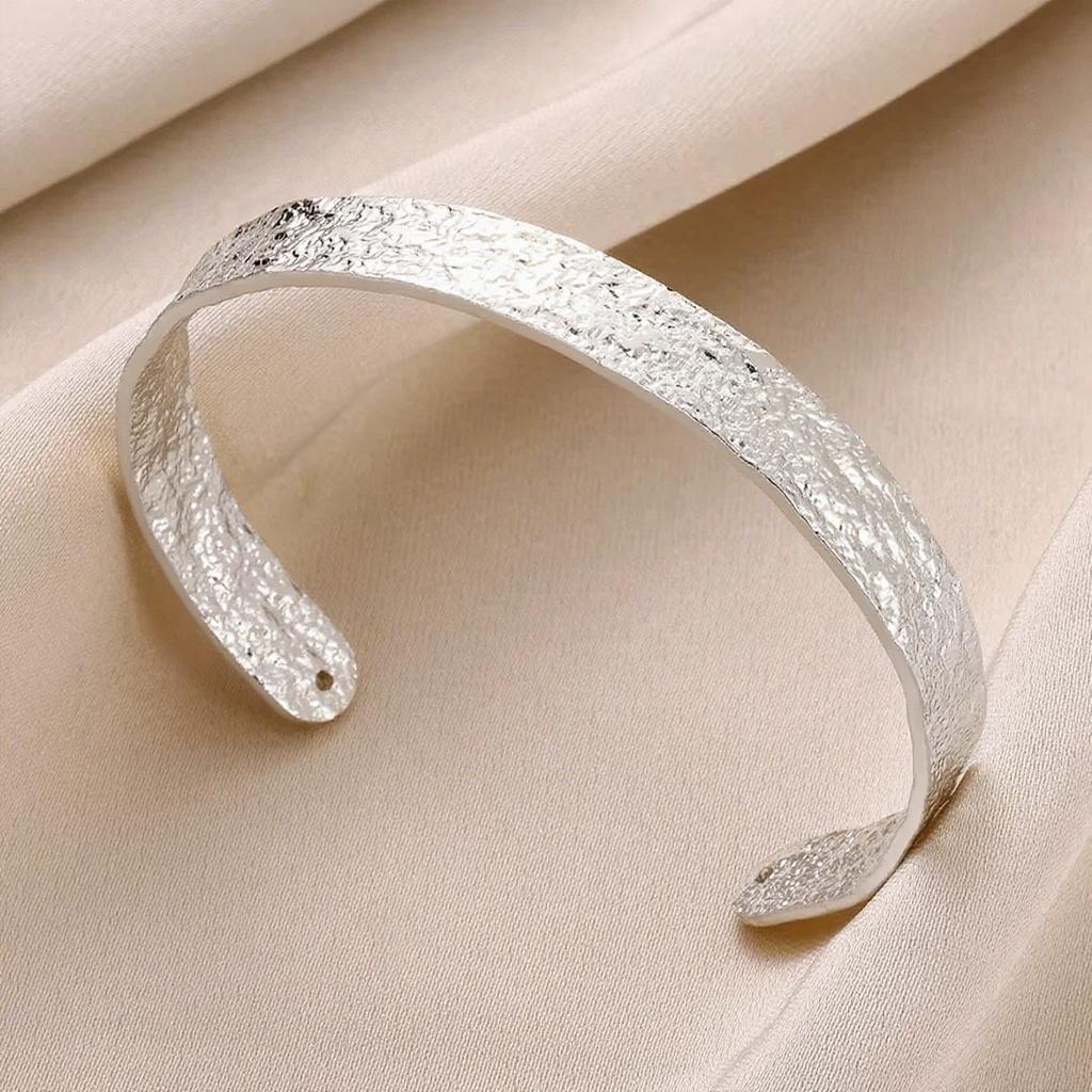 2025 Lava Wrinkle Cuff Bangles Bracelet Women Minimalist Gold Color Stainless Steel Flower C Adjustable Bracelets Party Jewelry