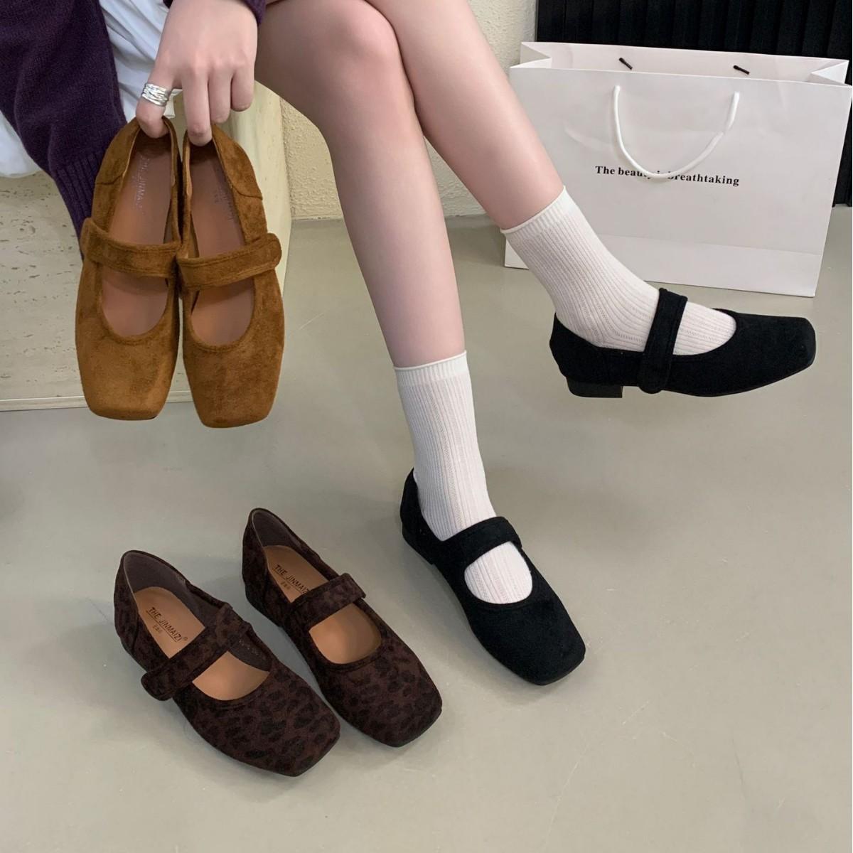 

2025 new autumn and winter suede leopard print word with shallow mouth foot cover versatile soft sole Doudou pregnant women s single shoes 39 цветной печати леопарда