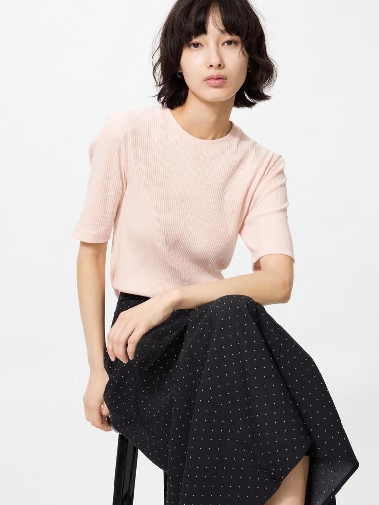 Uniqlo Japan Ribbed Crew Neck Tee