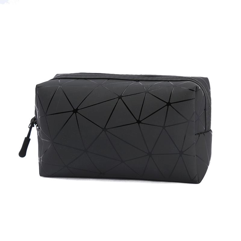 Wangdins Geometric Plaid Black Makeup Bag - Simple, Portable Cosmetic Storage for Women