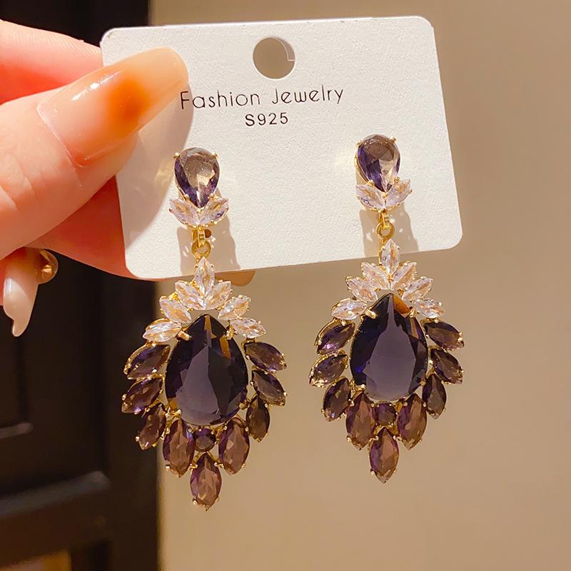 

Сережки-пусети Серце з цирконієм та стразами Срібна голка - Дизайн високої моди