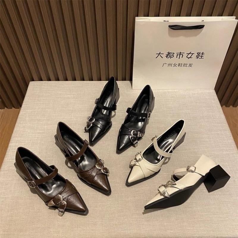 Fashion 2024 Spring/Summer Fashion Cross with Pointed Toe Shallow Mouth Women's Street Style Belt Buckle Low Heels