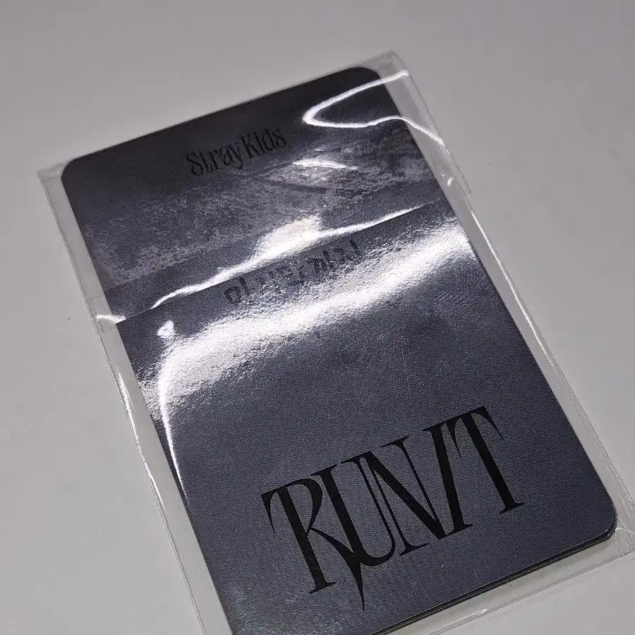 STRAY KIDS Quick Sale Run It Concert Unexpected Entry Photocard Set + Bag