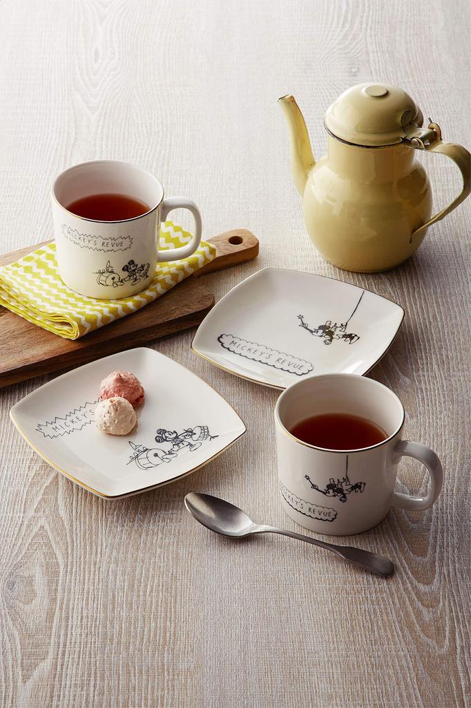 Kintouen Medium Plate Disney Plate 4P Hand Drawing 23481