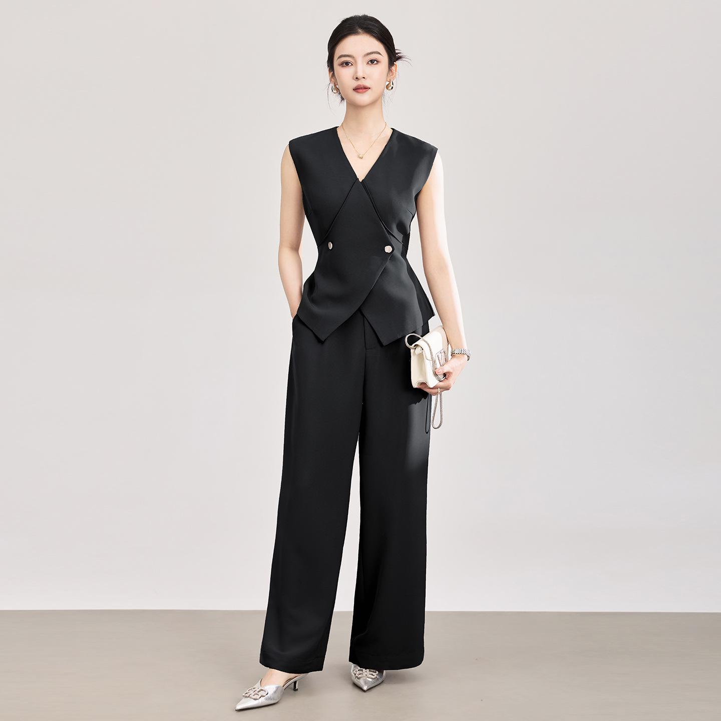 

Nanyou Lace-Up Sleeveless Top & Wide-Leg Pants Set - Spring/Summer Collection Extra Large