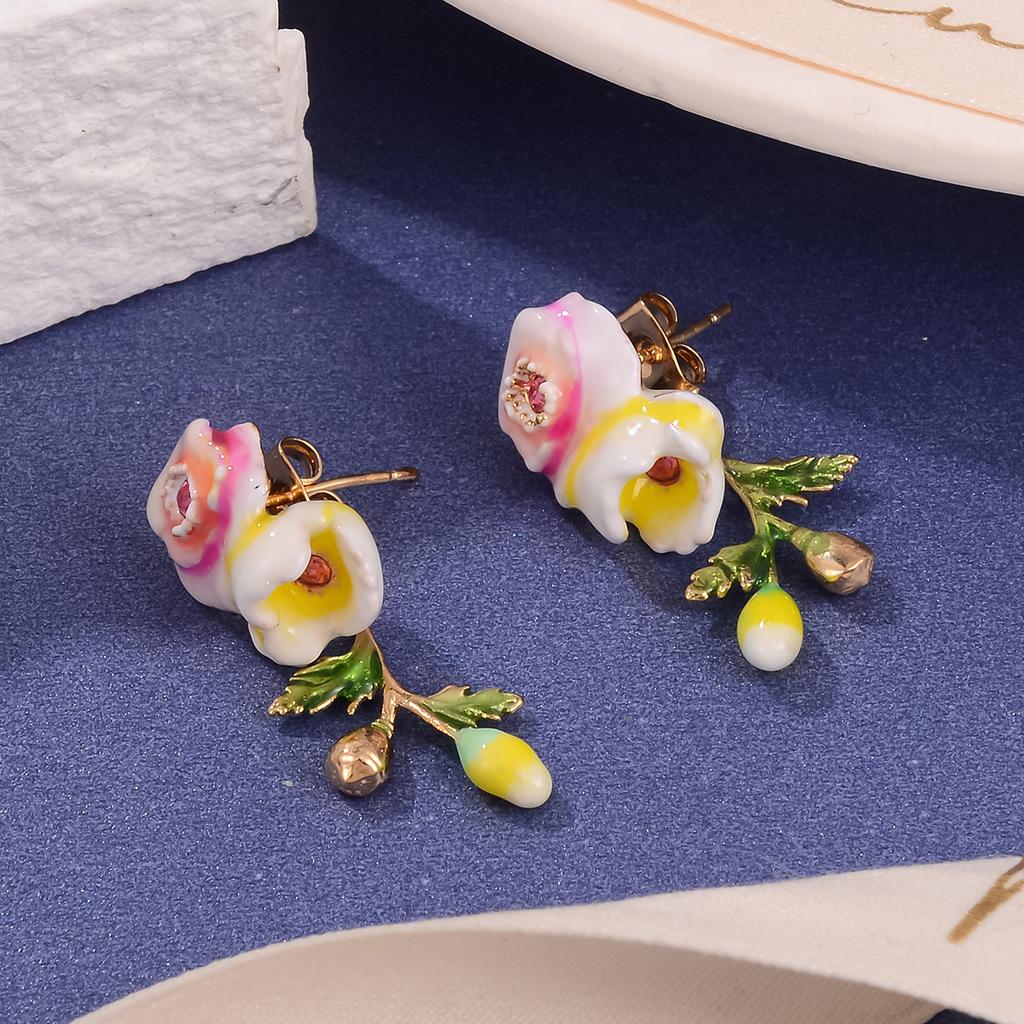 Fresh new Chinese flower stud oil painting style high-end enamel pearl earrings vintage national style tassel earrings women