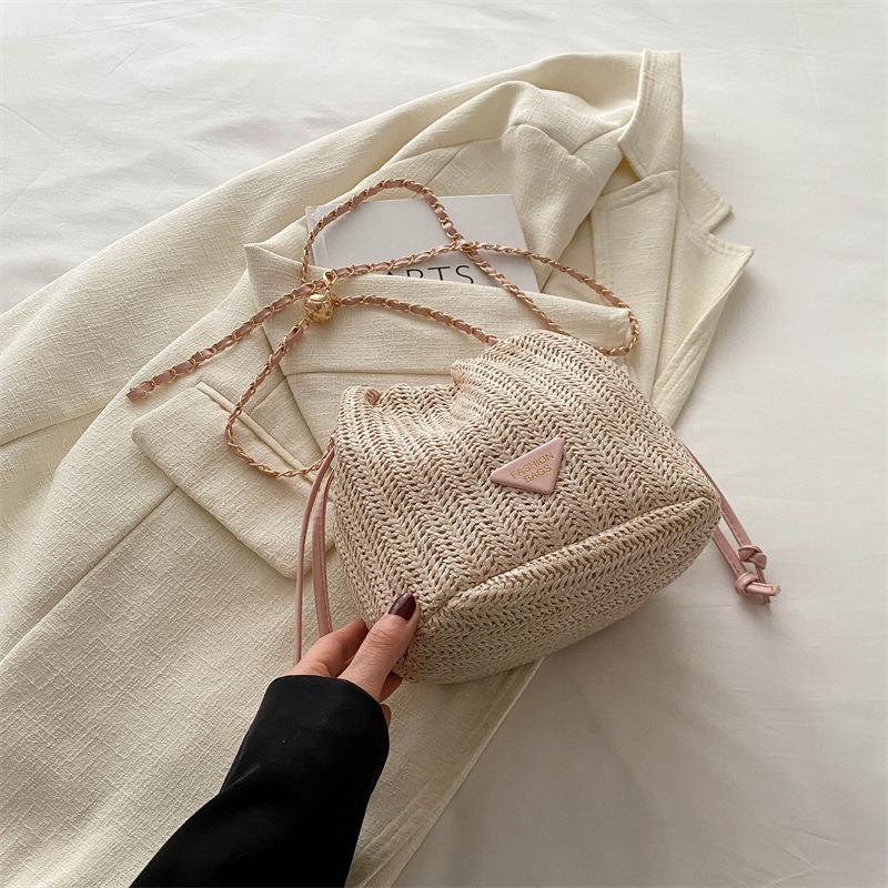 Контрастная сумка через плечо 2025, простая сумка-мессенджер, популярная цепочная сумка, новая модная плетеная сумка-ведро Without pendant