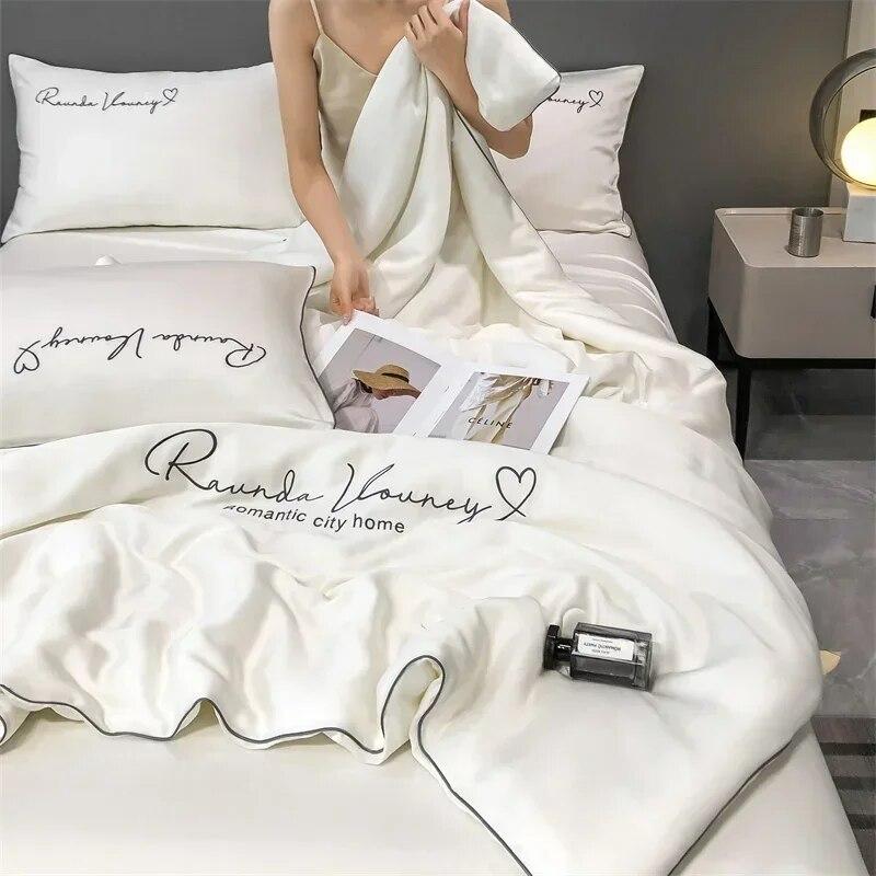 100% Washed Silk Summer Quilt Embroidery Smooth Ice Cooling Comforter for Bed Silky Solid Blanket Soft Cool Summer Blanket