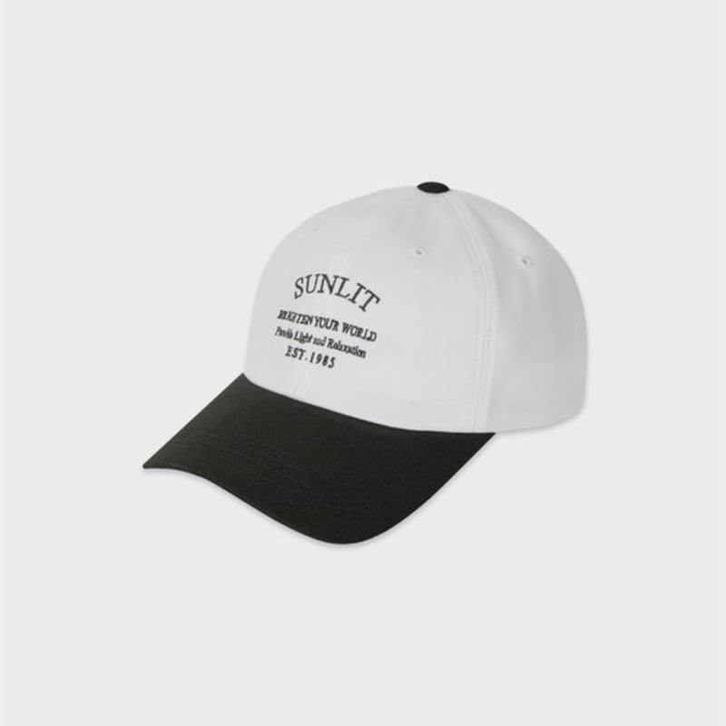 

Sunlit HERITAGE LOGO BALL CAP (WHITE/CHARCOAL) FREE