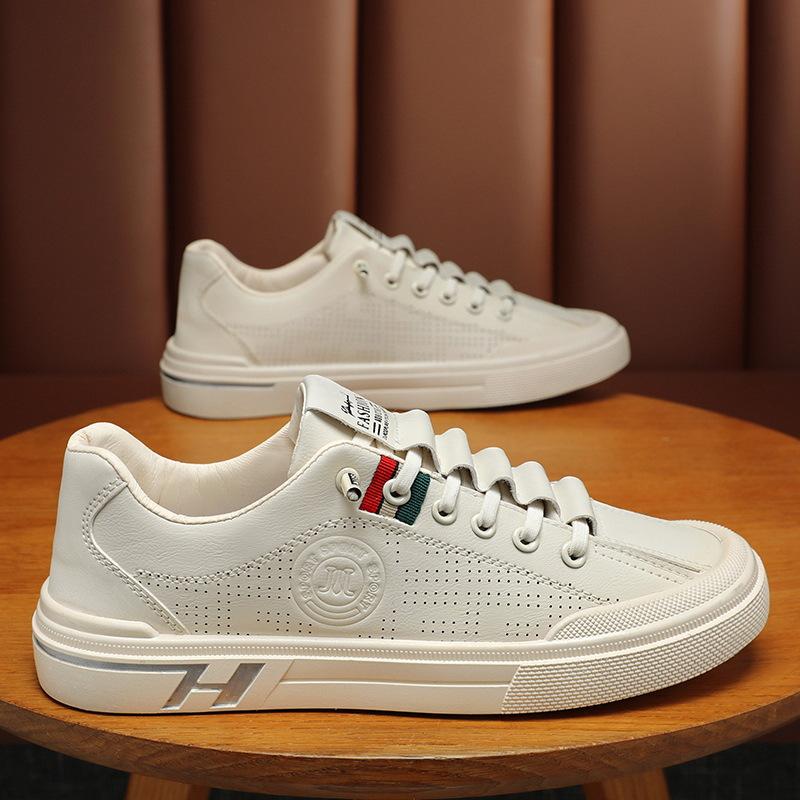 Summer Men's Shoes New Embossed Breathable White Shoes for Men's Trendy and Versatile Teen Sports and Casual Board Shoes