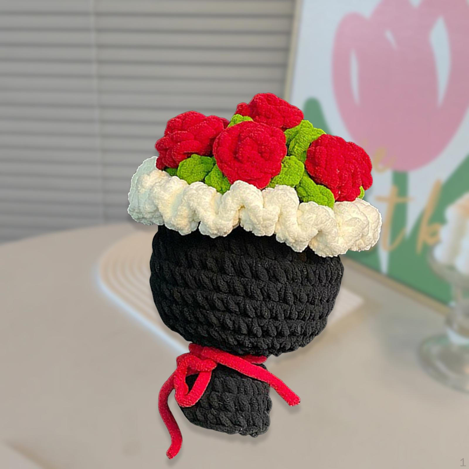 

Artificial Crochet Roses for Gifting on Various Celebrations синій