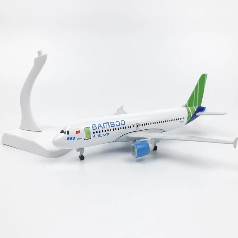 1/300 Metal Scale Aircraft A320 Vietnam Bamboo Airways Replica Collected Model Plane w Landing Gears kids toys for boys