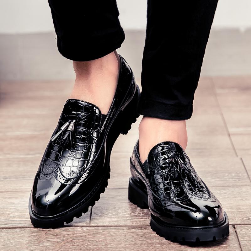 Men's Fashion Trends Social Office Shoes Breathable Leather Loafers High Quality Flats Male Walking Shoes Slip-on Tassel Loafers