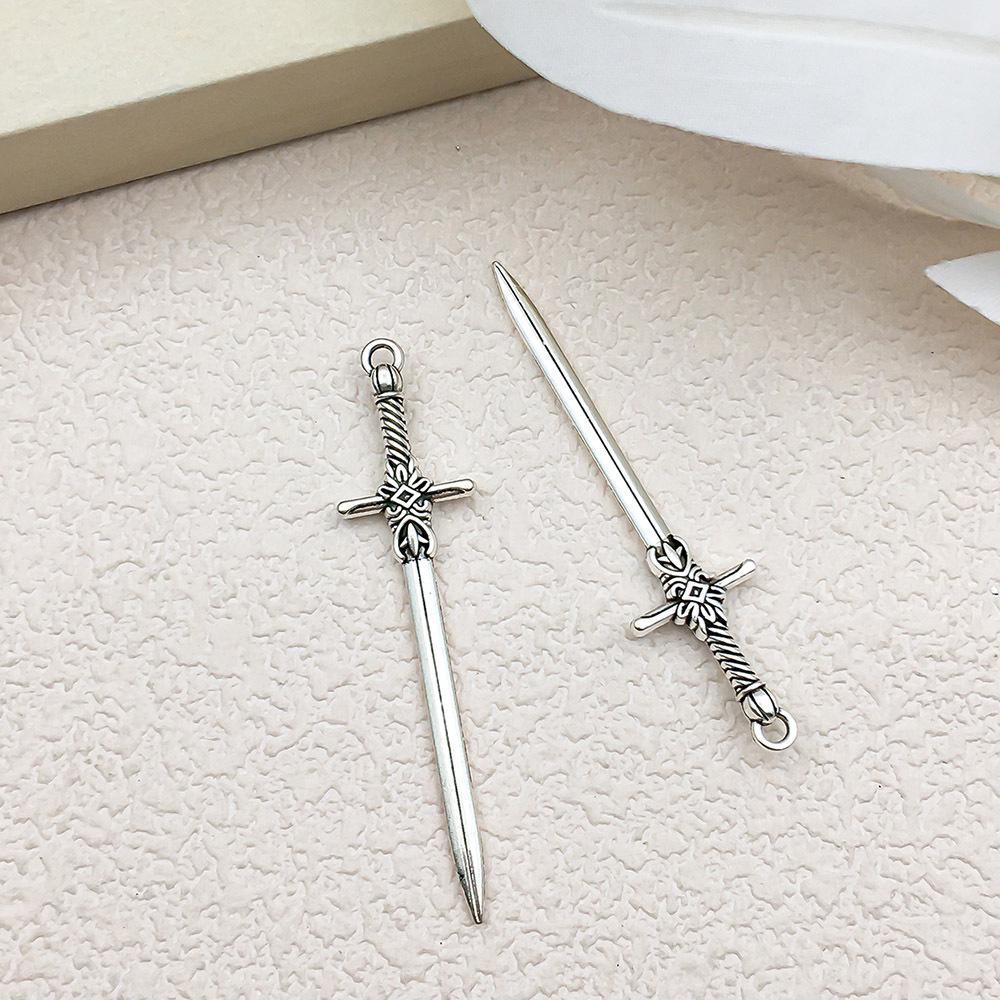 Gothic Halloween Skull & Bat Pendant Jewelry Accessory