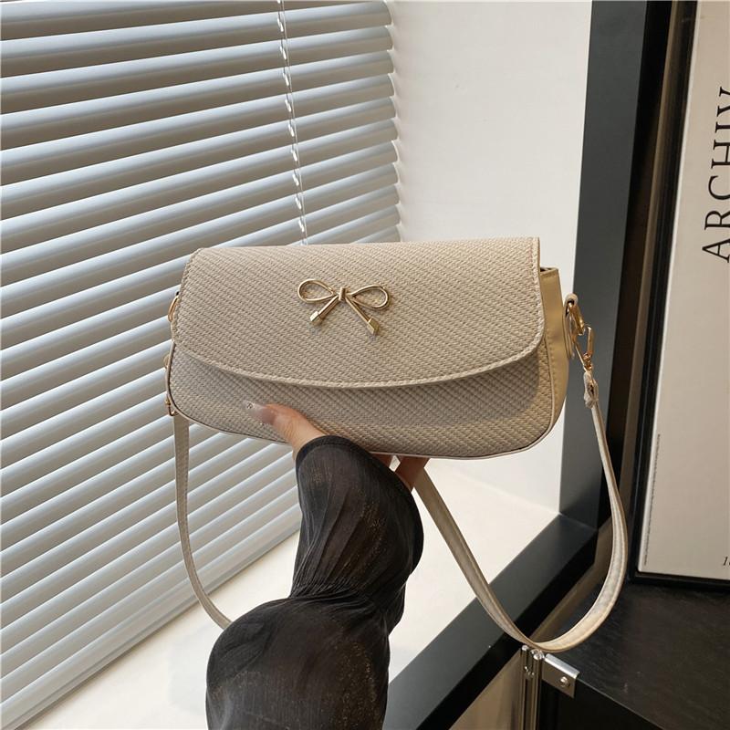 

Niche underarm bag women s new trendy fashion portable small square bag niche design messenger bag білий
