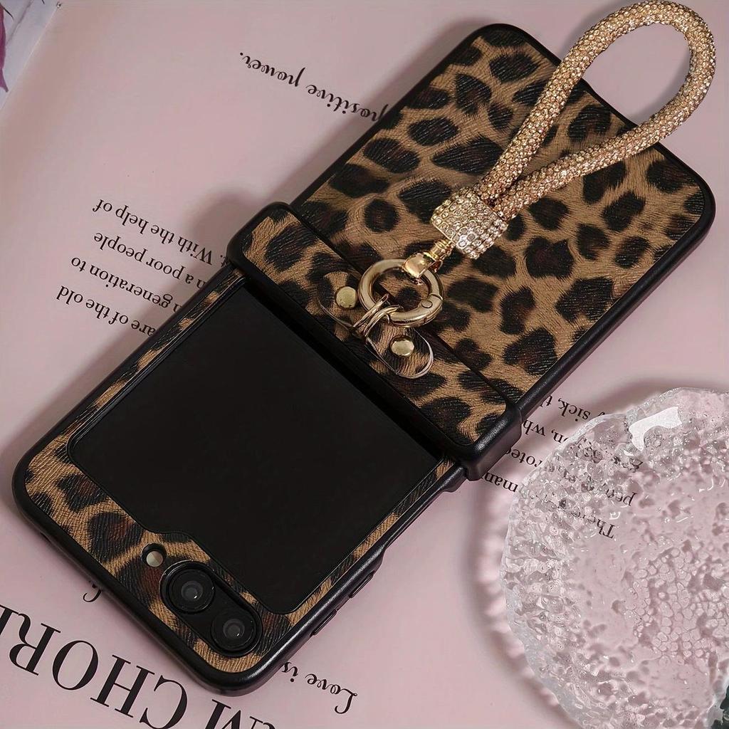 Strakke Leren Hoes met Luipaardprint en Lanyard voor Samsung Z Flip7 en Flip6