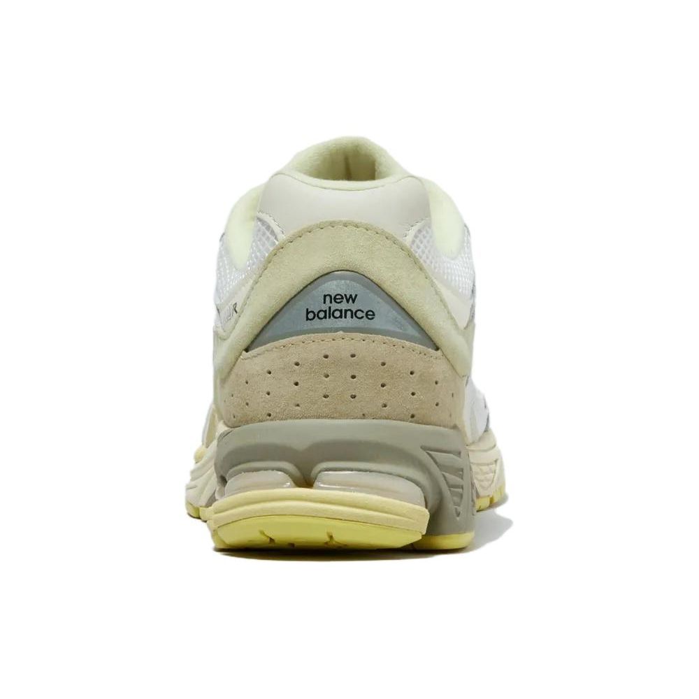 New Balance Men's 2002R White/Grey M2002RA1