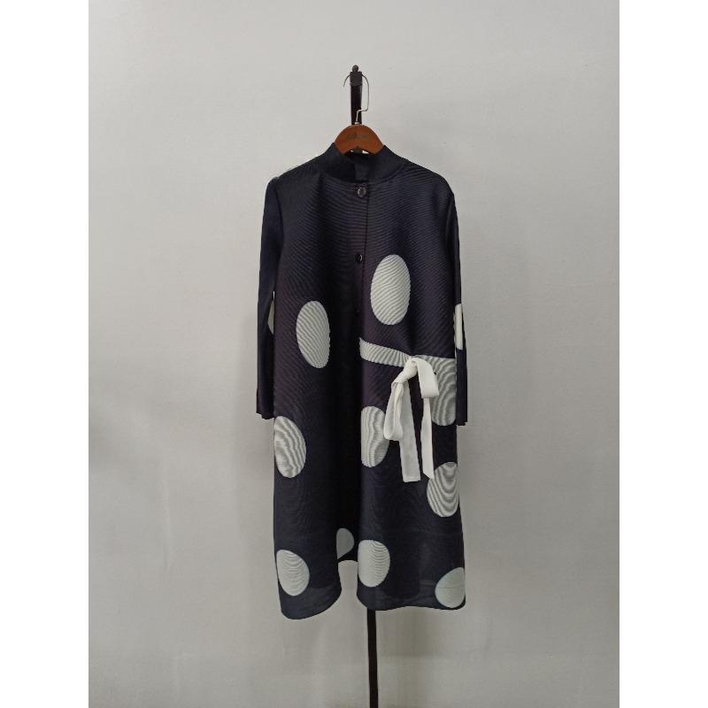 Stand Collar Pleated Dress 2023 Autumn Single Breasted Drawstring Dot Printing Festival Clothing Women Elegant