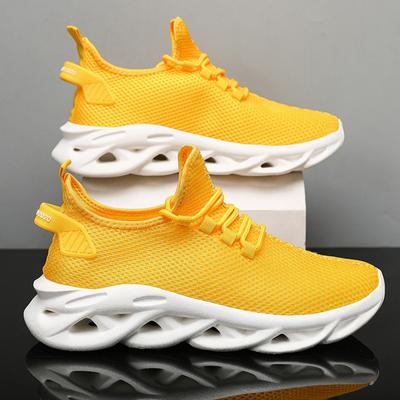 Men's Sports Shoes Mesh Fly-woven Large Size Ultra Light Sports Shoes Breathable Running Shoes