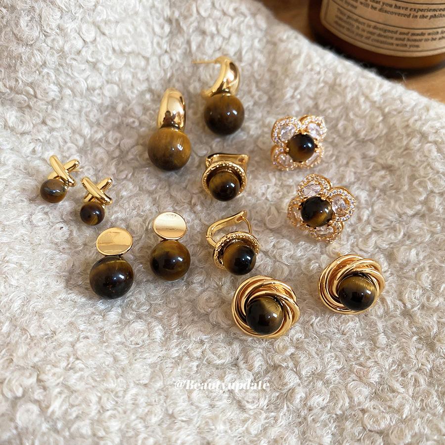 18k real gold electroplated silver needle tiger's eye stone pendant earrings retro Maillard earrings light luxury earrings women