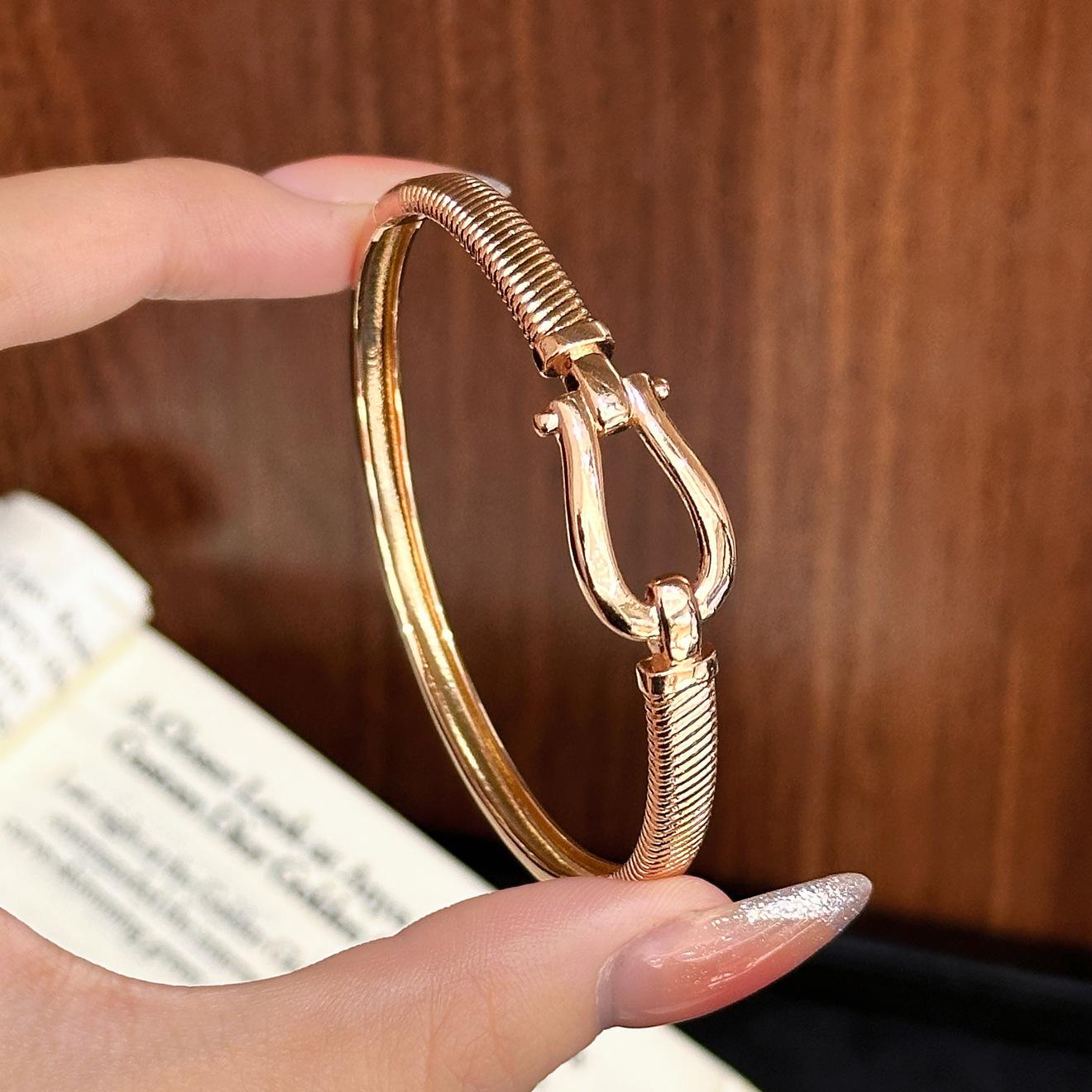 Daifa ретро телескопический узор гладкий браслет с пряжкой-подкову тяжелая промышленность нишевый браслет