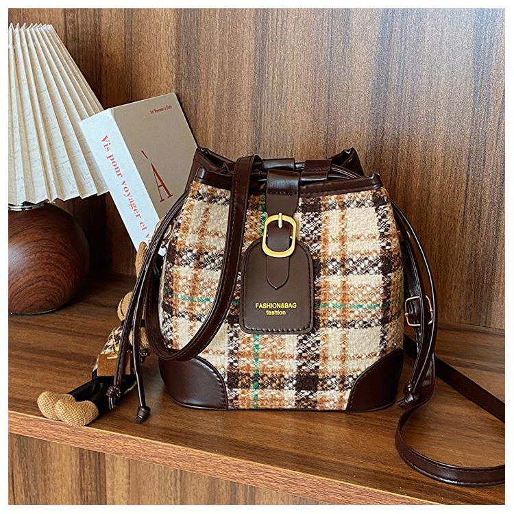 Trendy 2023 Women's Versatile Retro Crossbody Bucket Bag
