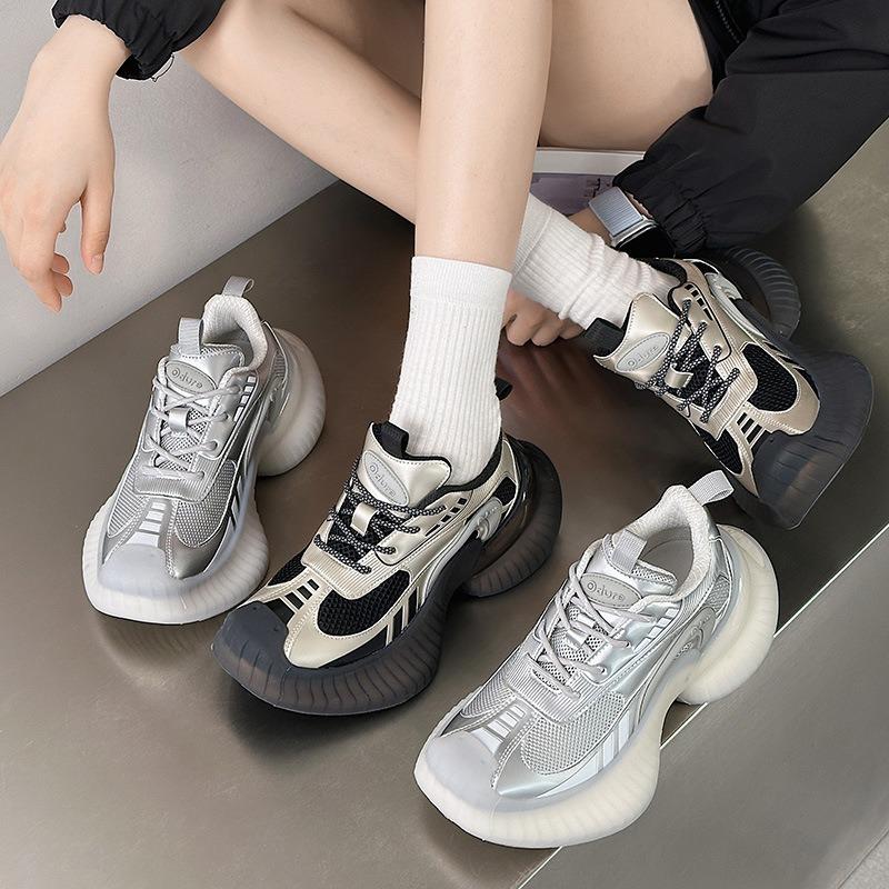 Yi Mengling streamer running shoes thick-soled heightening women's shock absorption, lightweight and breathable sports shoes