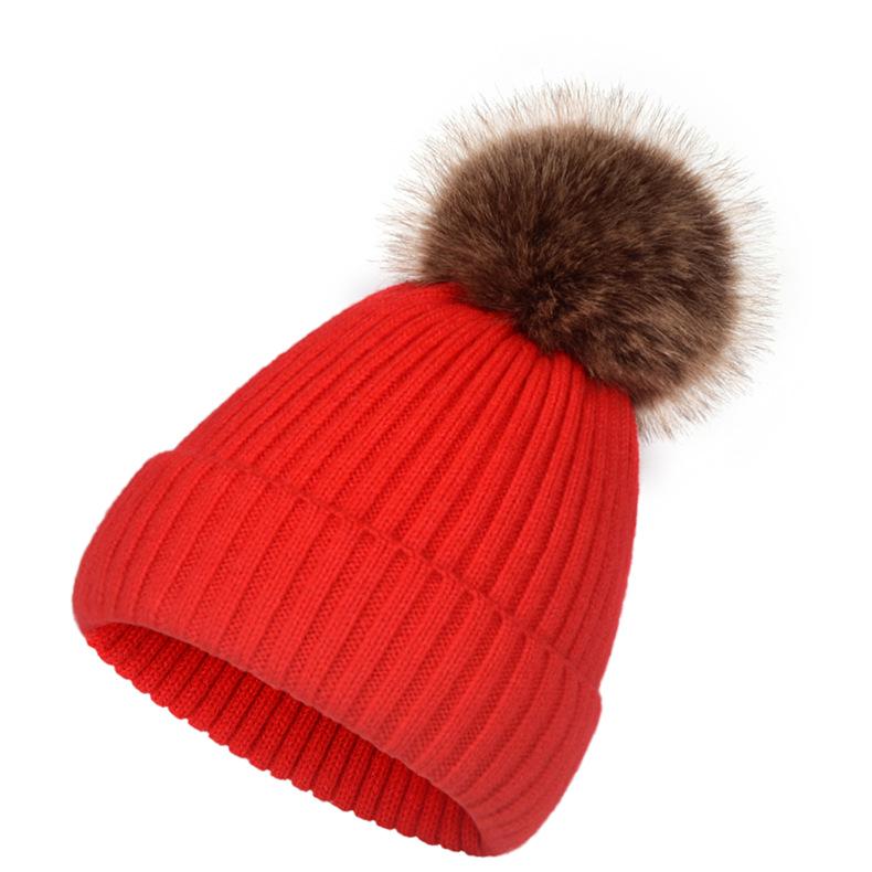Gorro de Punto de Hilo Retorcido de Terciopelo Europeo y Americano con Pompón de Piel Sintética de Mapache - Estilo Versátil para Padres e Hijos