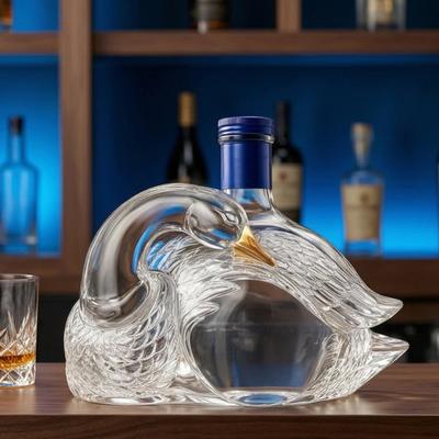 Goose Bird Shape Whiskey Decanter 3D Glass Animal Liquor Bottle for Bar Display