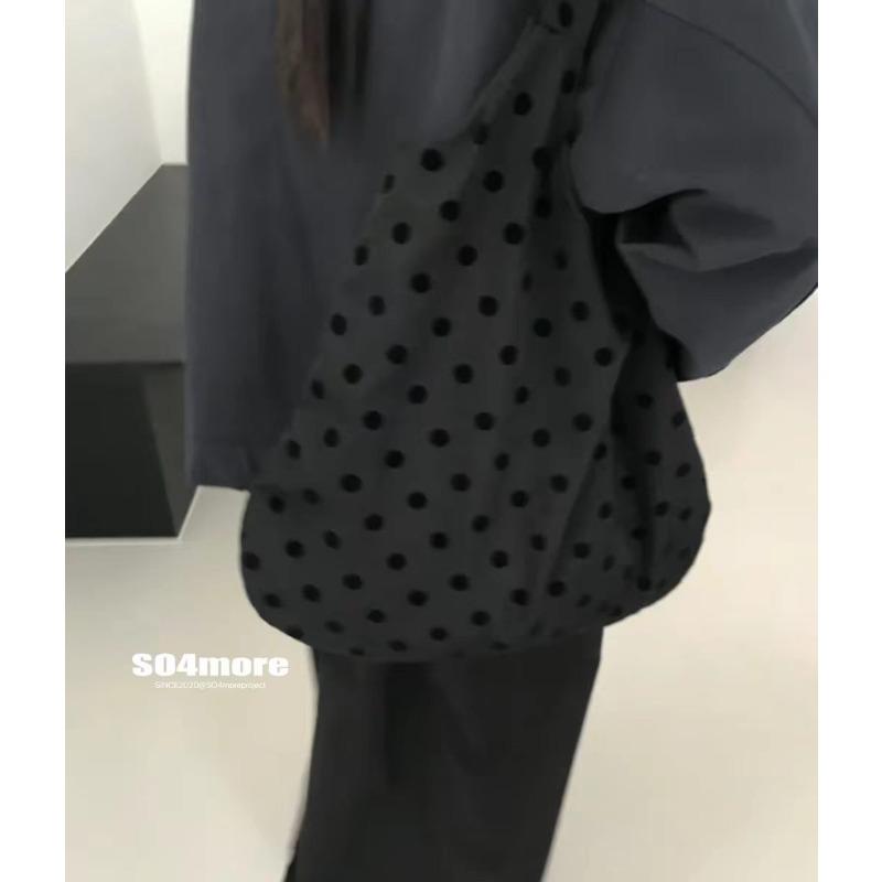 [SOmore] Korean direct mail, Japanese retro cute polka dot dot large capacity dot shoulder handbag
