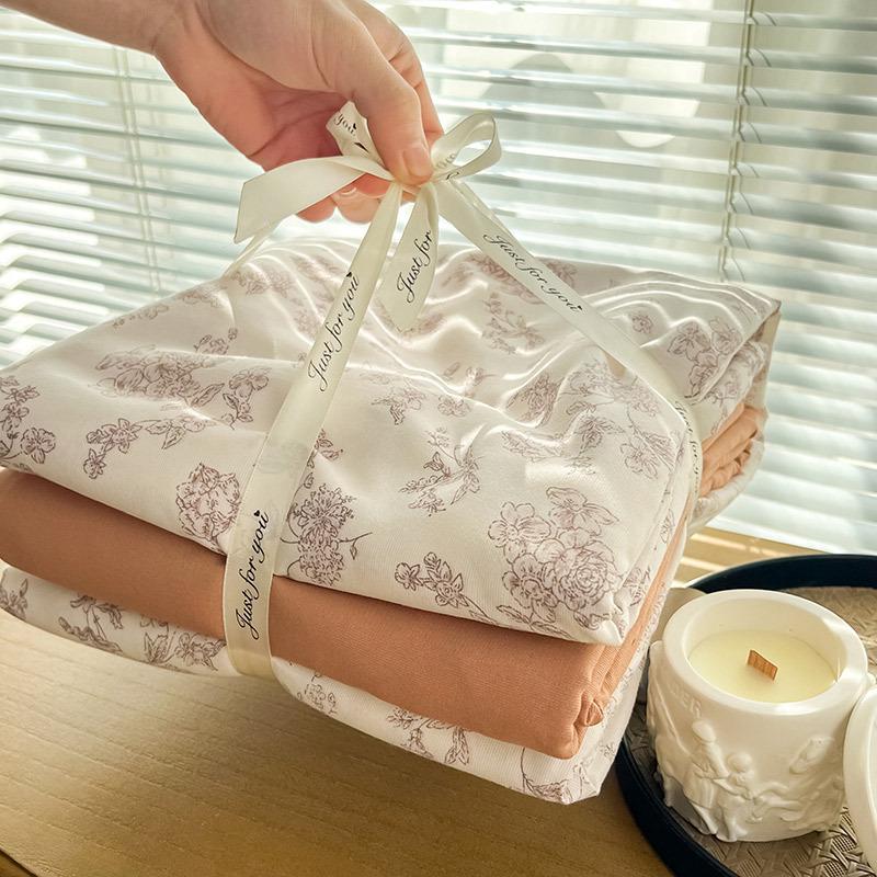 Class A Knitted Cotton Washed Double Yarn 4-piece Set Of Small Floral Comforter Set Hosiery Style