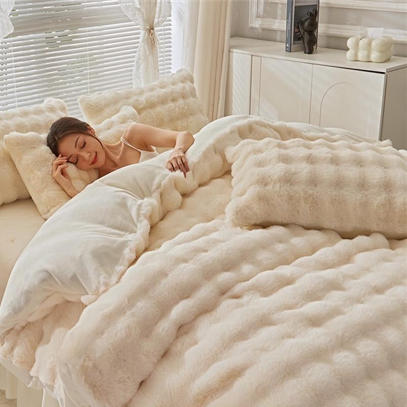 Premium Winter Rabbit Fur Plush Four-Piece Set: Thickened Coral Fleece & Milk Velvet Duvet Cover with Faux Fur Three-Piece Bed Sheet Set.