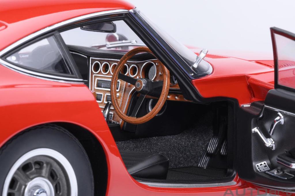 AUTOart Toyota 2000GT 1967 Completed Model 79547 (Red)