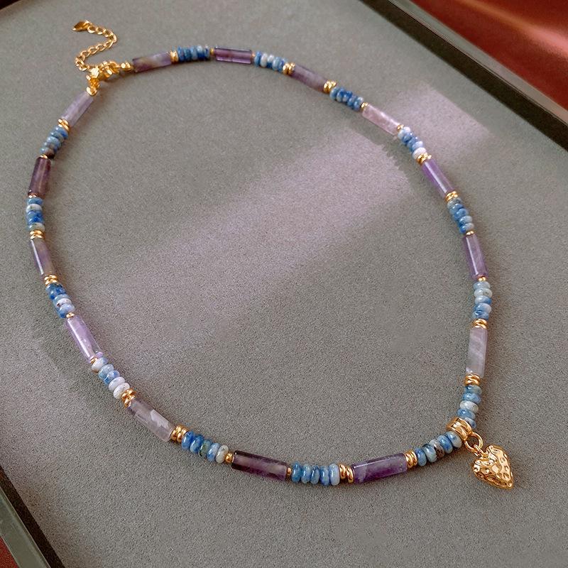 

Retro Love Heart Bamboo and Stone Clavicle Necklace: Versatile, High-End Jewelry for Women