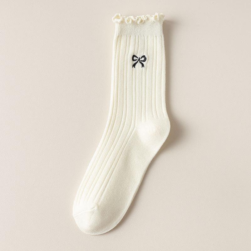 Ladies Spring and Autumn Thin Wooden Ear Embroidered Bow In The Tube Pile Pile Cotton Socks