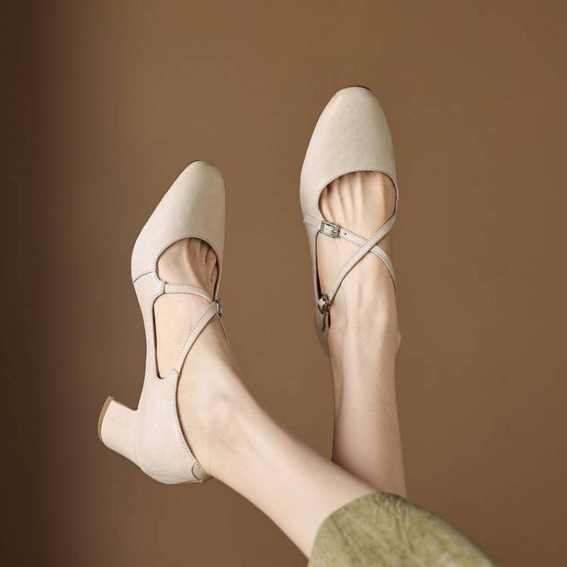 Four seasons wear women's sheepskin single shoes solid color large size women's shoes low top shallow mouth foot cover comfortable beef tendon sole hi