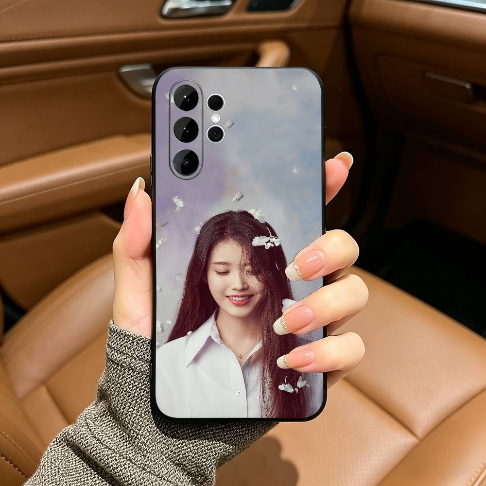 Versatile Actress-L-Lee Ji-eun Black Soft Silicone Phone Case for Samsung Ultra S25, S24, S21, S22, S23, S30, Plus, FE, Lite