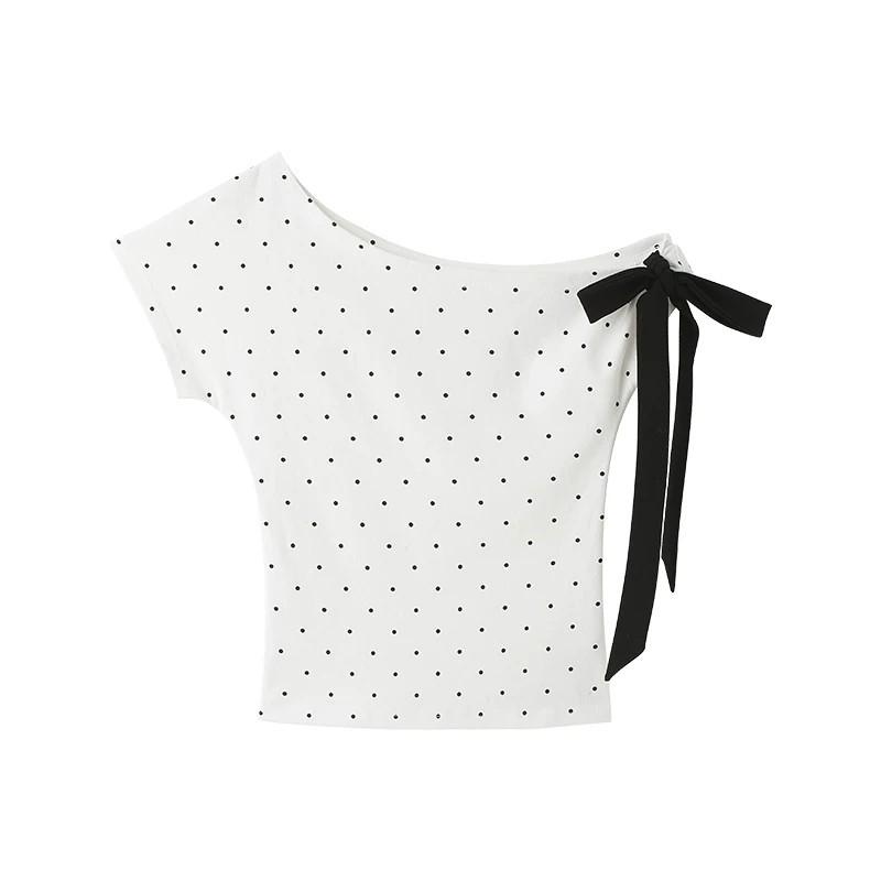 Korean polka dot diagonal collar short-sleeved T-shirt women's summer design sense slim and thin off-the-shoulder Spice Girl top