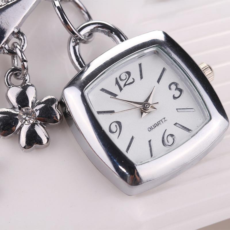 Fashion Women's Bracelet Watch Diamond Pendant for Girls' Watch Casual Versatile Decorative Quartz Watch for Women