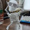 Kids Wind-up Dancing Skeleton Toy No Need Battery 3D Print Shaking Skull Doll Spring Clockwork Toy Desktop Decor Children Adults Birthday Gift